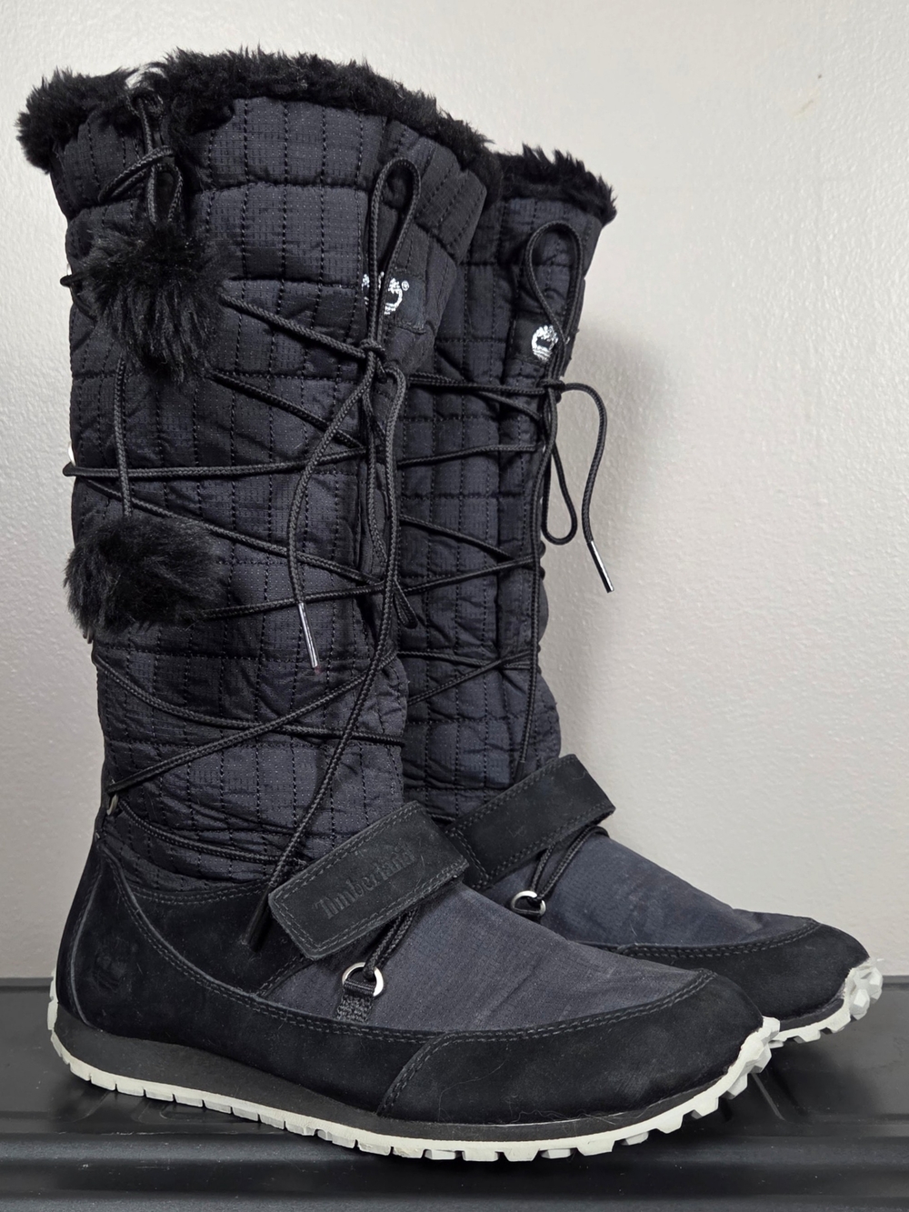 Timberland Tall Knee-high Black Quilted Lace-Up Sneaker Boots Fur Pom-pom Size 8